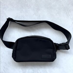 New Equinox Black Fanny Pack